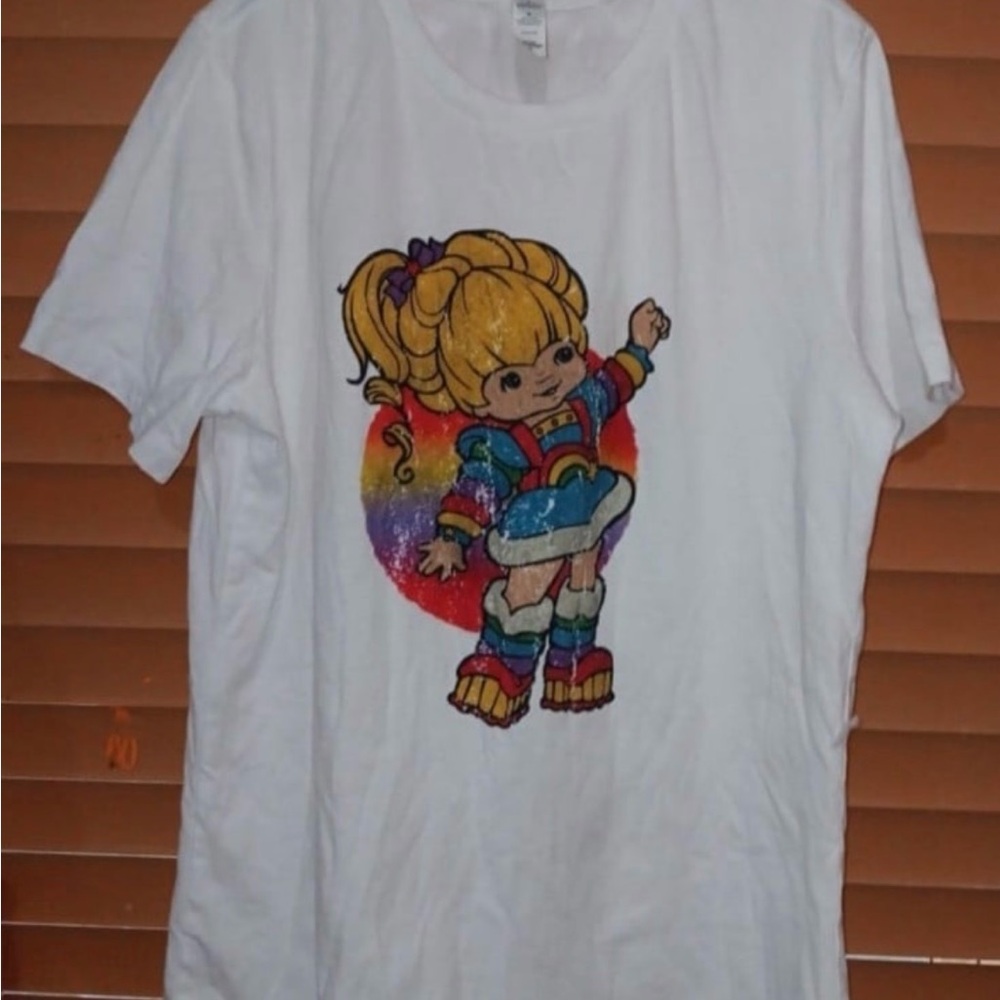 Rainbow Brite shirt size M